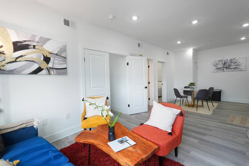 Enjoy City Skyline Views From Private Roofdeck! Washington Exterior photo