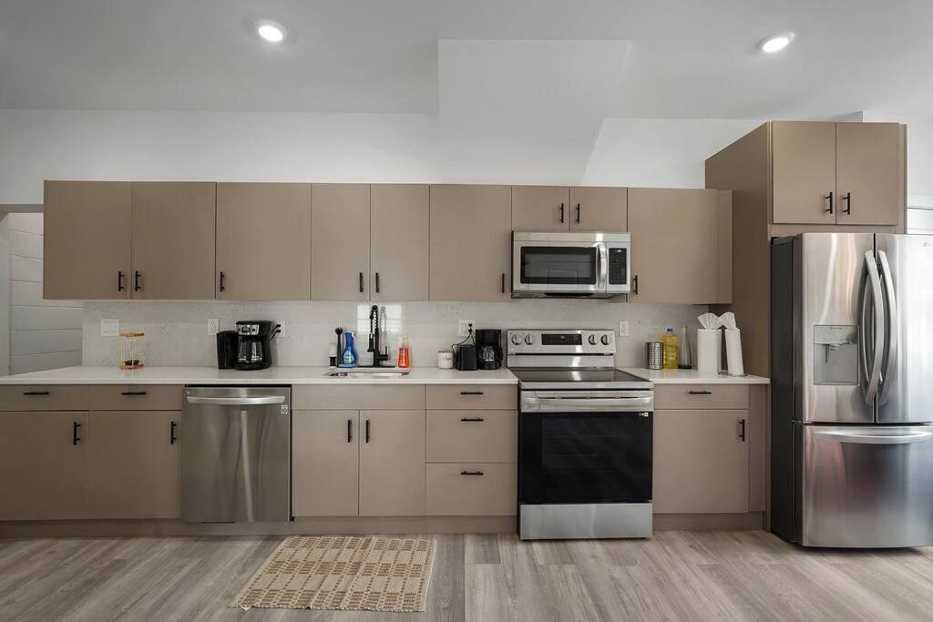 Enjoy City Skyline Views From Private Roofdeck! Washington Exterior photo